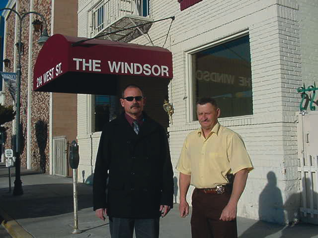 L Po0607 Closer Look