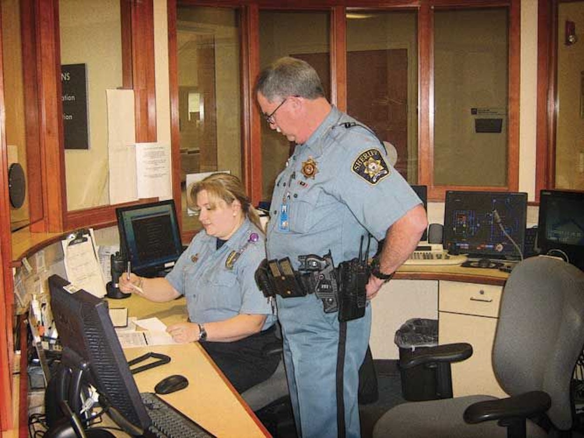 Douglas County (Colo.) Sheriff's Detention Unit Police Magazine