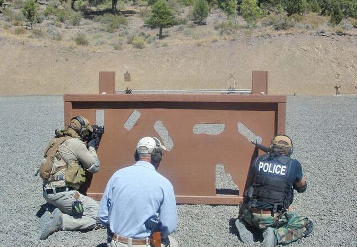 Clint Smith offering firearms training at Thunder Ranch. Photo via Clint Smith.