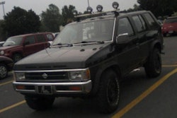 A 1993 Nissan Pathfinder similar to this one was used in the Times Square bombing attempt. Image via Wikimedia (Bull-Doser).