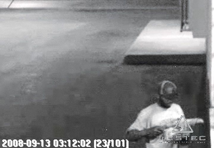 By comparing the size and shape of the incendiary devices in this arson case, video analysis yielded definitive proof that the suspect held the same items in the video.