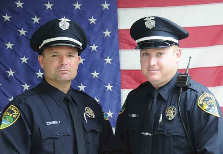 Officers Eric Reynolds (left) and Christopher Munro. Photo: Boynton Beach PD.