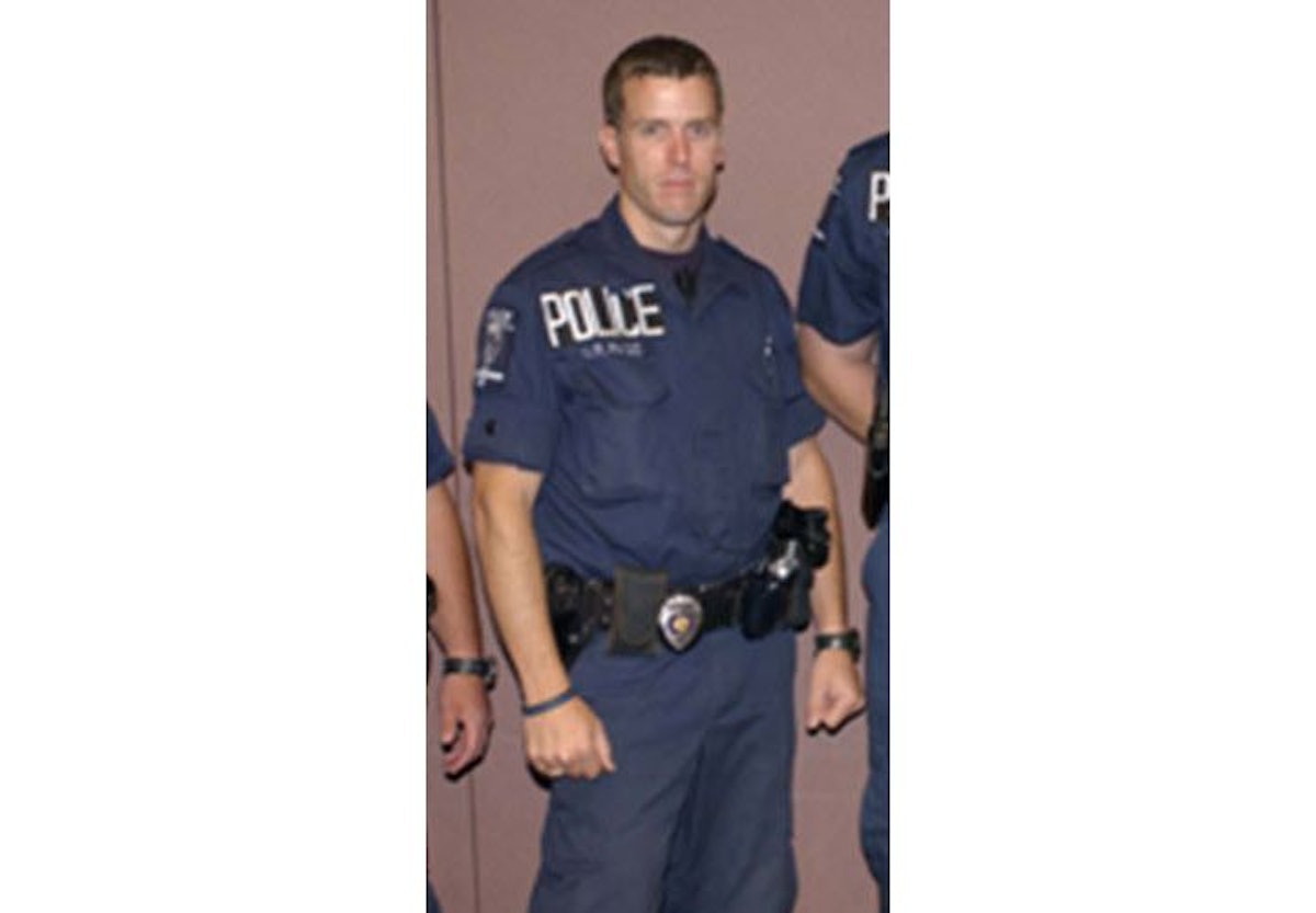 Charlotte Officer Shot While Serving Warrant in S.C. Police Magazine
