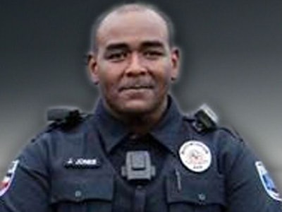 Officer Johnnie Jones (Photo: Northeast PD)