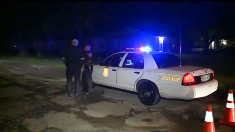 Video: Indianapolis Officers Shoot, Kill Teen Carjacking Suspect ...