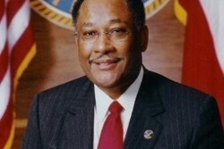 Former Mayor of Houston and Former NYC Police Commissioner Dr. Lee Brown will be the keynote speaker at the 2016 NOBLE Training Conference. (Photo: NOBLE)