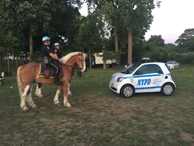 Equestrian unit with NYPD Smart car shows size of the vehicle that the public calls 'adorable.' Photo: NYPD 113th Precinct/Twitter)