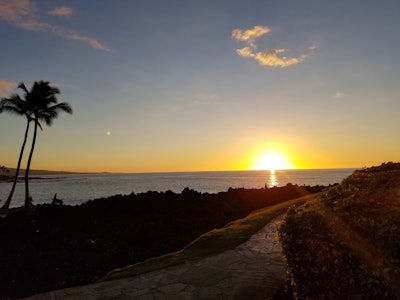 I promised myself—and more importantly, my family—that during a recent vacation to Hawaii I would completely disconnect in a 'fast from all manner of media.' It was on my flight home that I realized that I was more rested and relaxed than I'd been in years. Image courtesy of Doug Wyllie.