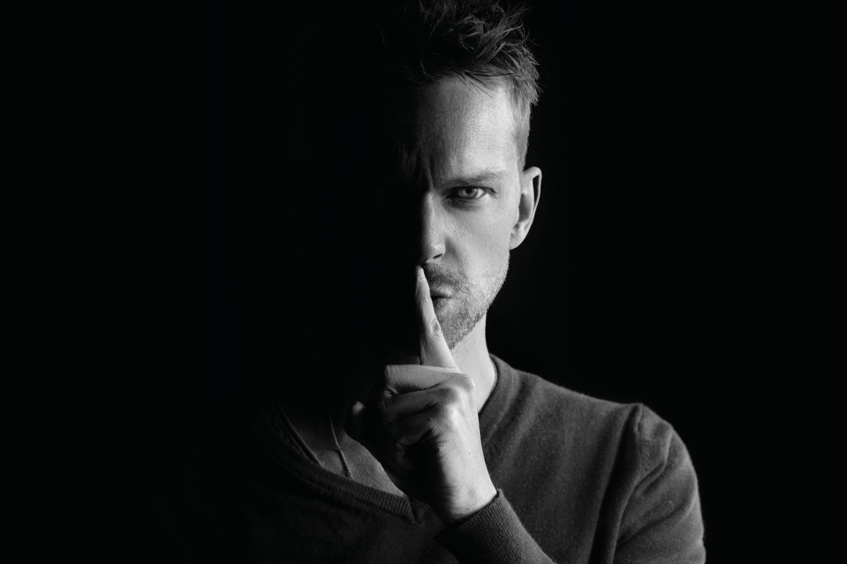 It's important to know when it's OK to lie and when it's not.