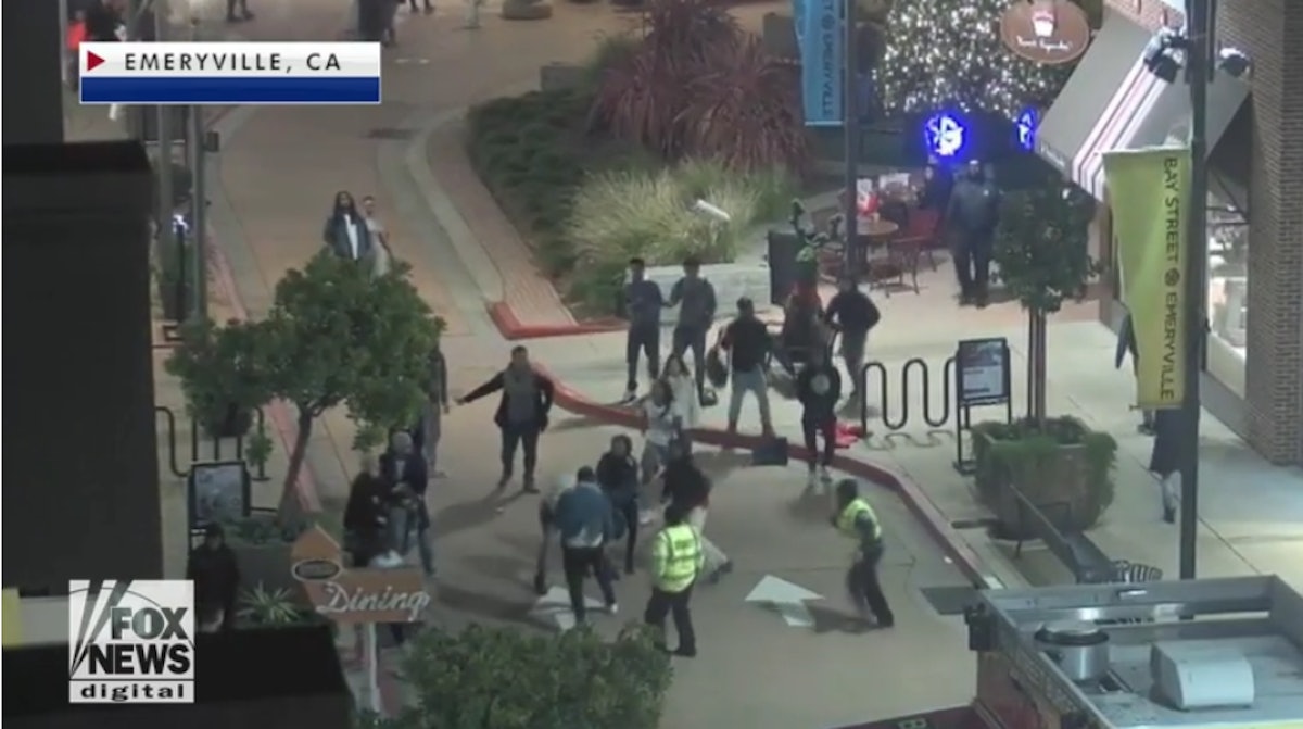 OffDuty California Officer Beaten By Mob While Assisting Crime Victim