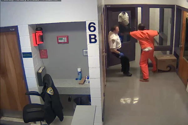 Video: Florida Inmate Assaults Deputy Inside Jail | Police Magazine