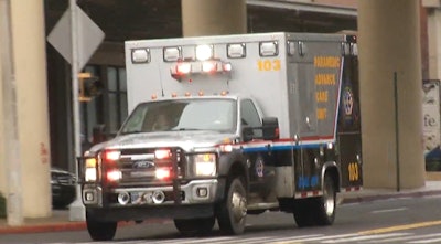 A wounded Forrest City, AR, police officer arrives at a Memphis trauma center. He is expected to recover. (Photo: Fox 13 Screen Shot)