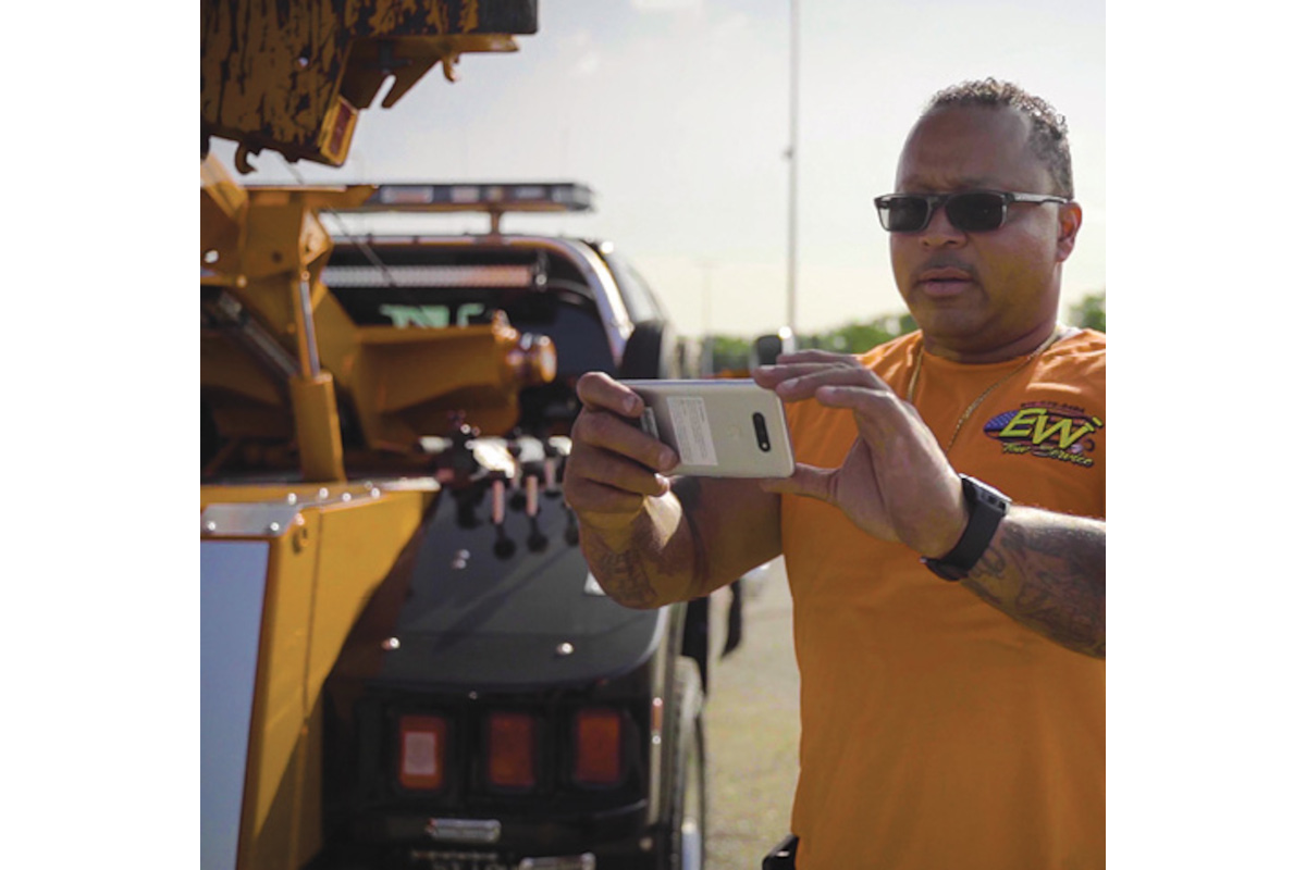 AutoReturn says its cloud-based software solution can cut the tow response time from 30 minutes down to less than 10 minutes. The company’s municipal clients like the City of Fort Worth are finding that this reduces the chance for the kinds of secondary accidents, the kind that kill police officers. (Photo: AutoReturn)