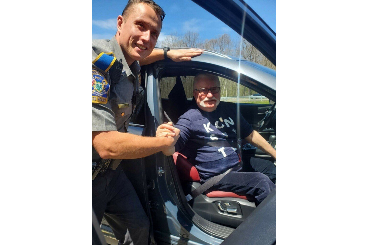 Polish-born Connecticut State Police Trooper Lipert came to the aid of Polish national hero Lech Walesa earlier this week. (Photo: Connecticut State Police)