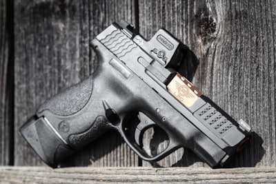 The EPS Carry is designed for use with carrying or compact pistols.