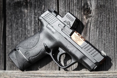 The EPS Carry is designed for use with carrying or compact pistols.