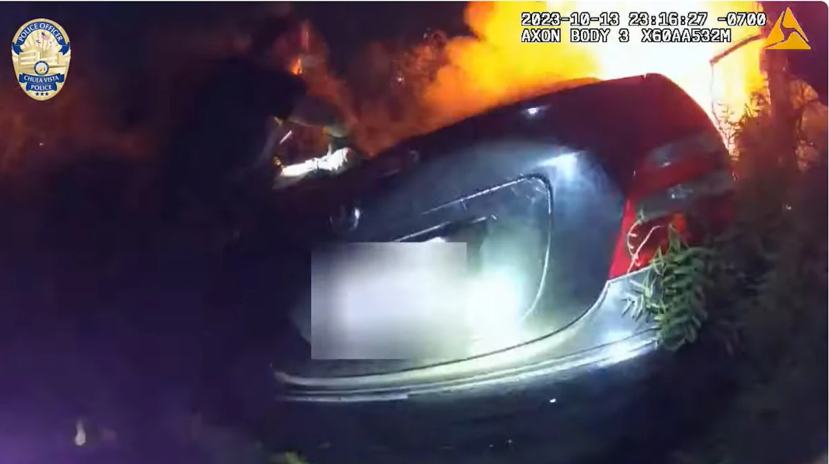 California Officer Pulls Man from Burning Car - Vimarsana News