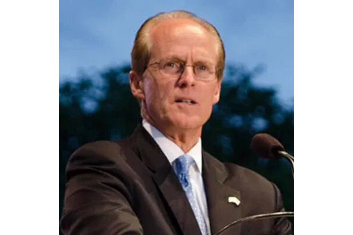 Craig W. Floyd is the Founding CEO of Citizens Behind the Badge, a national nonprofit organization supporting law enforcement.