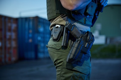 Lifestyle Male Leo Patrol Night Shipping Containers Details Glock47 Saf Ballast Blk 001