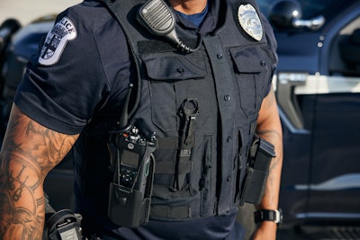Lifestyle Male Leo St Augustine Glock47 Saf Sba Ext Carriers Navy Vault Blk 766 Radio Holder Blk 1200x800 5b2df79